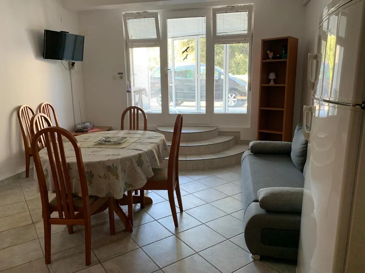 Apartman Auer Apartment Pula