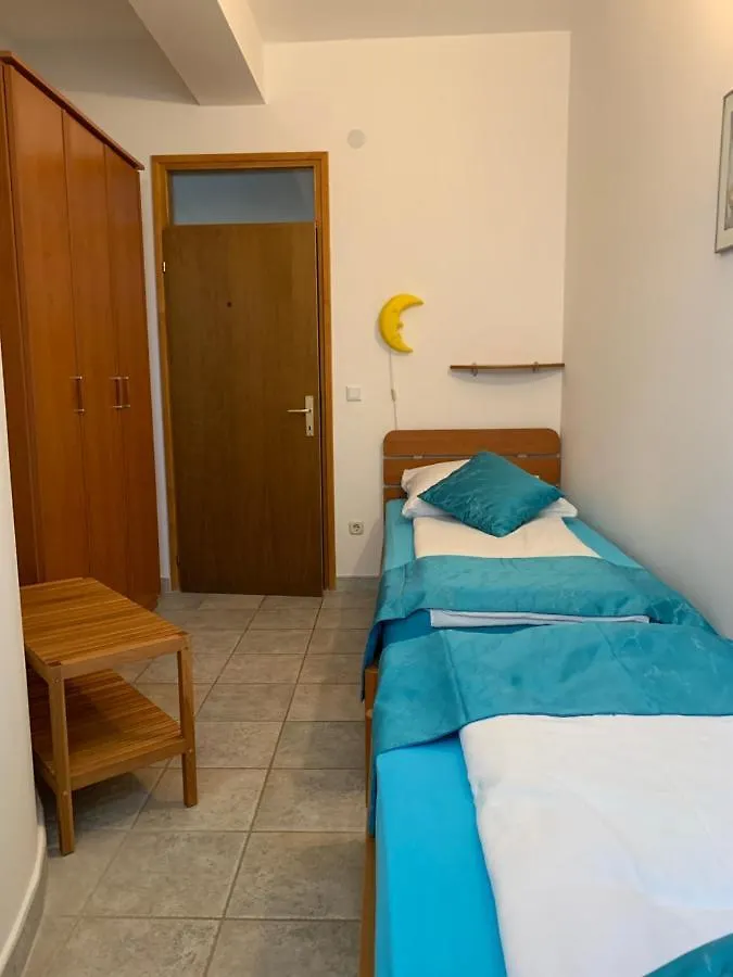 Apartman Auer Apartment Pula